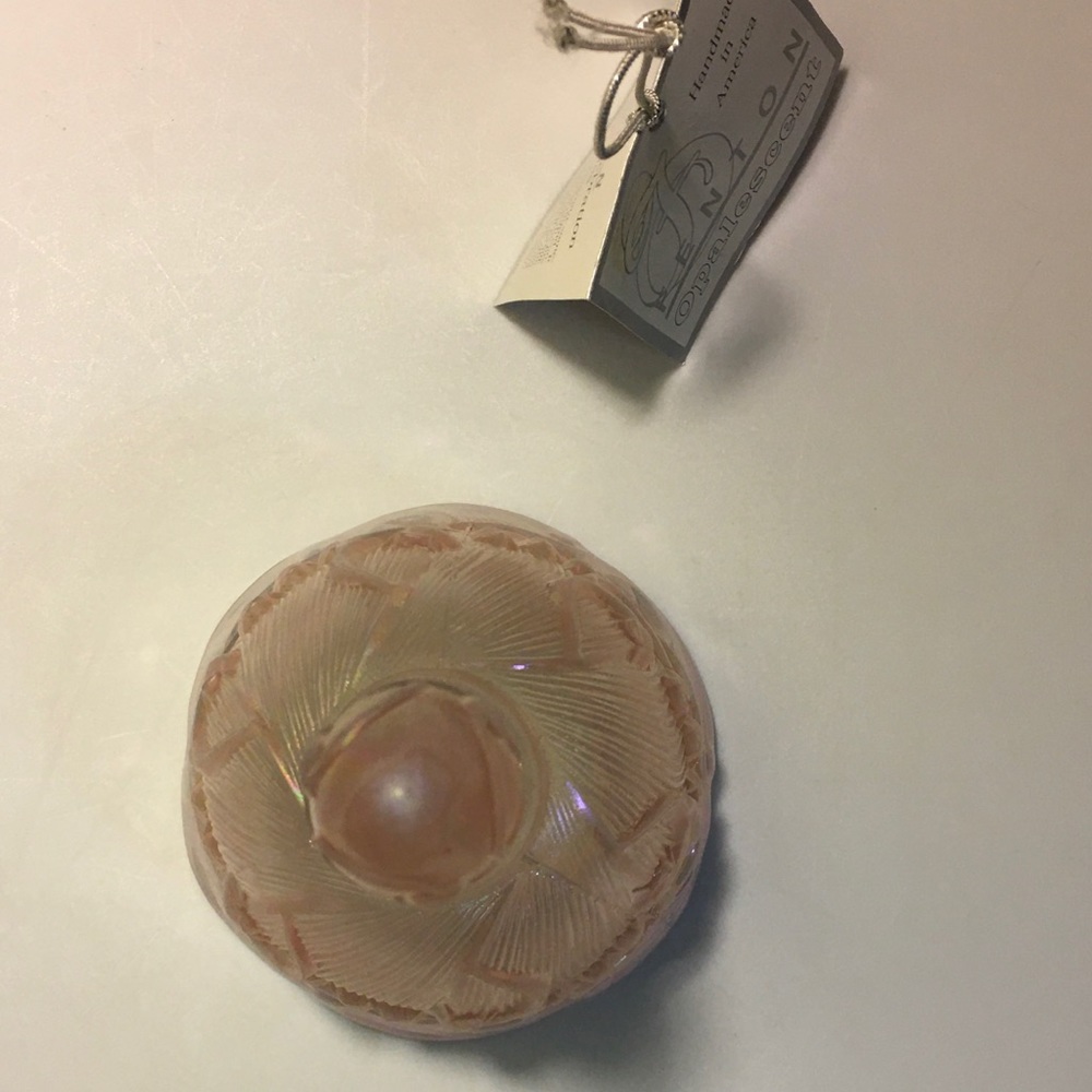 SOLD Beautiful Retro Fenton Pink Opalescent Glass Dinner Bell - Picture 6 of 12